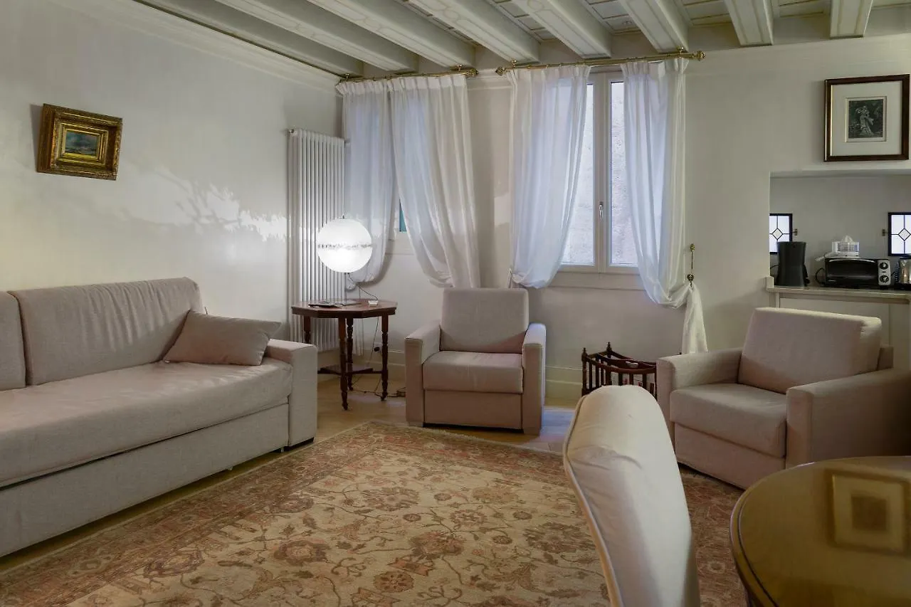 Luxury And Romantic Secret Escape In Venice! Hotel Italy