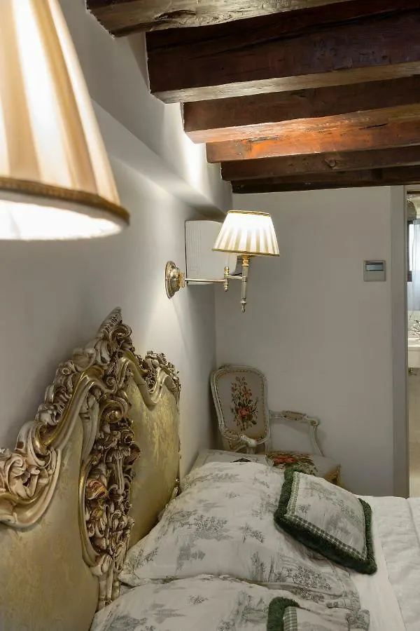 Luxury And Romantic Secret Escape In Venice! Hotel 0*, Venice