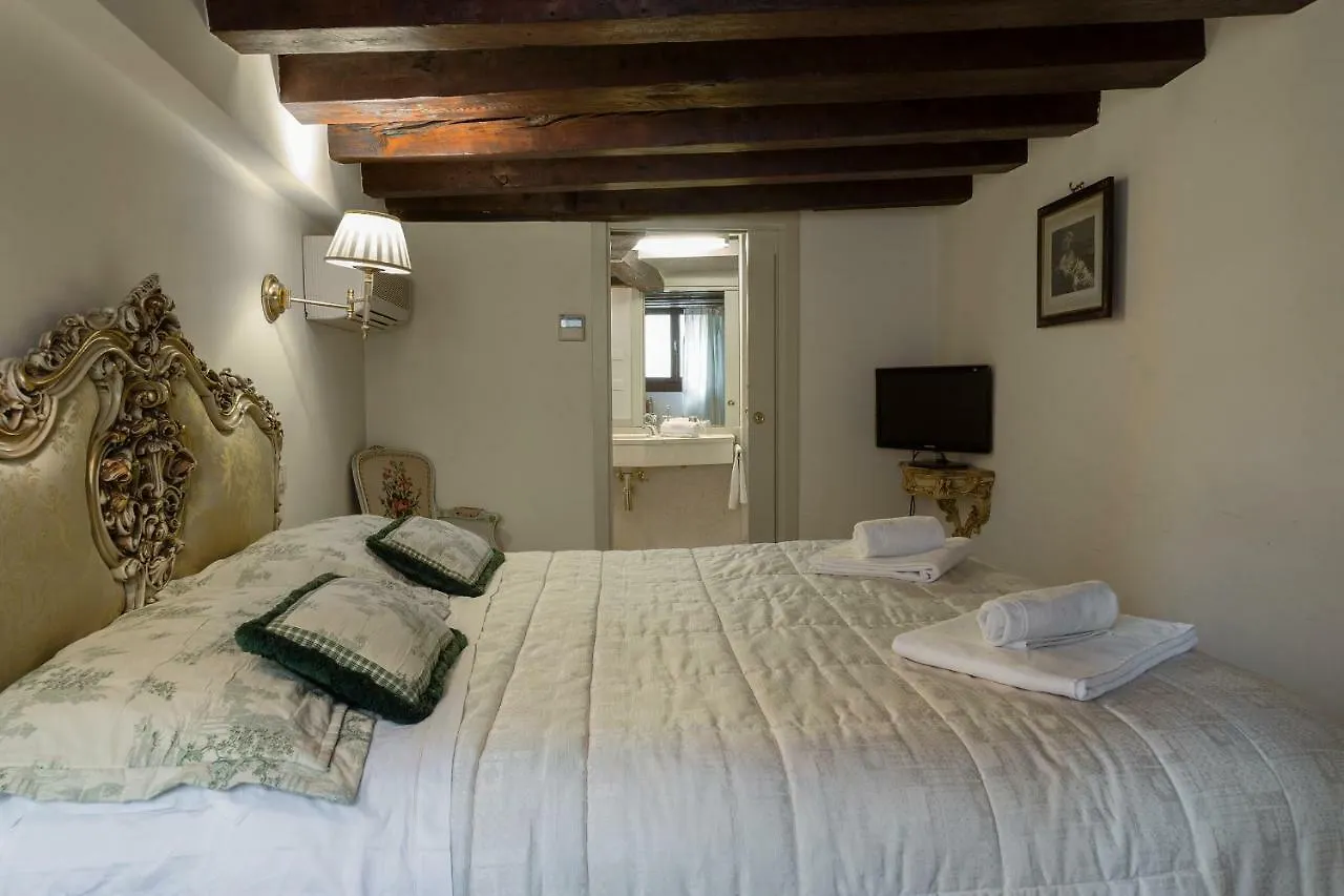 Apartment Luxury And Romantic Secret Escape In Venice! Hotel