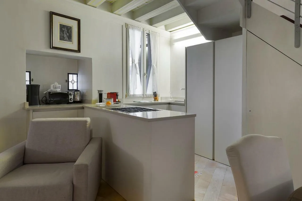 Luxury And Romantic Secret Escape In Venice! Hotel Apartment