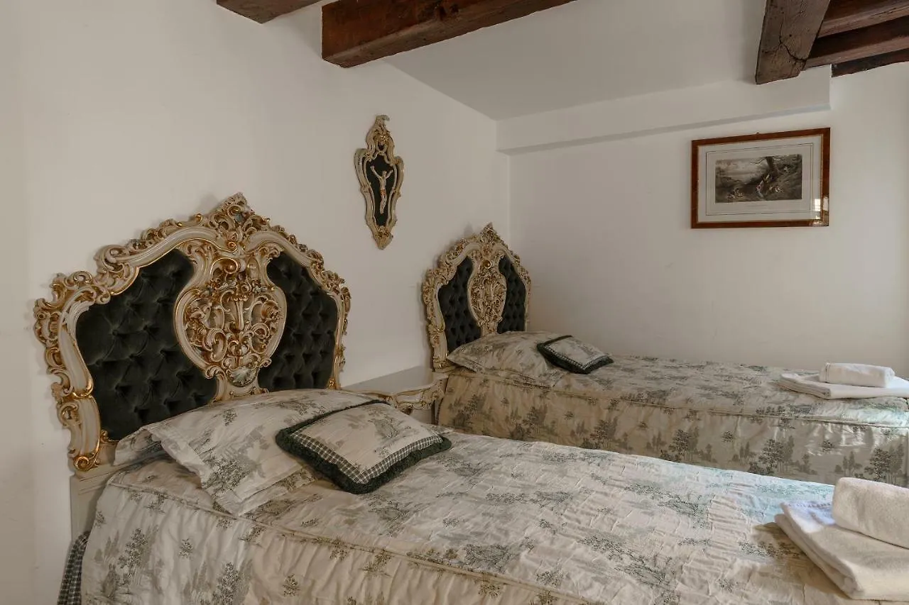 Luxury And Romantic Secret Escape In Venice! Hotel Venice